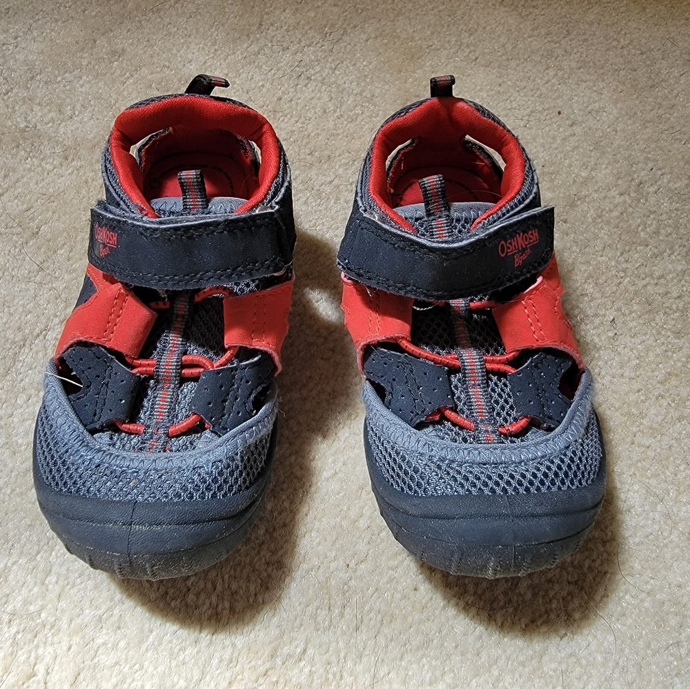 OshKosh B'gosh Sandals/Water Shoes